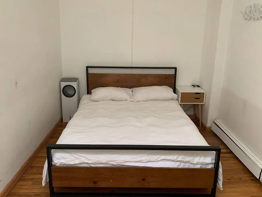 Beautiful & Massive 4 Bdr With Bonus Perks! Apartment New York