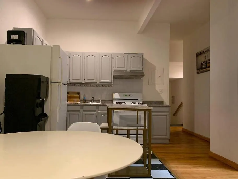 Beautiful & Massive 4 Bdr With Bonus Perks! Apartment New York United States