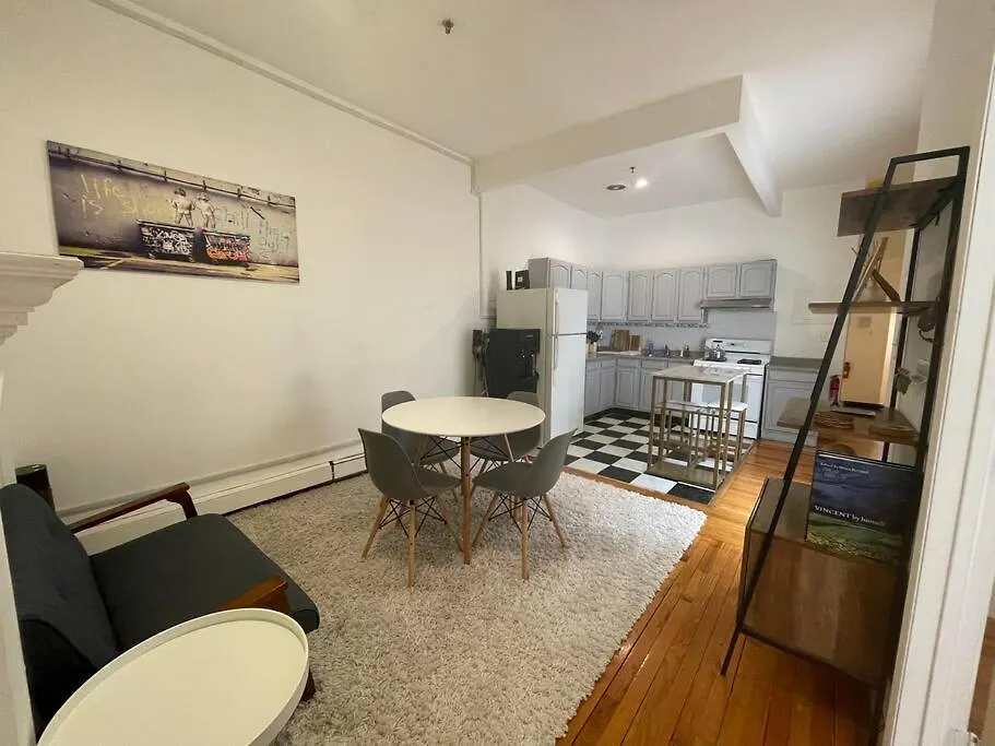 Beautiful & Massive 4 Bdr With Bonus Perks! Apartment New York