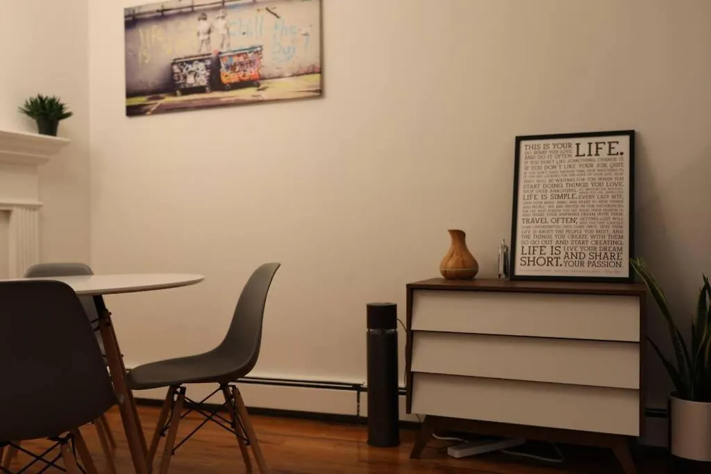 Beautiful & Massive 4 Bdr With Bonus Perks! Apartment New York