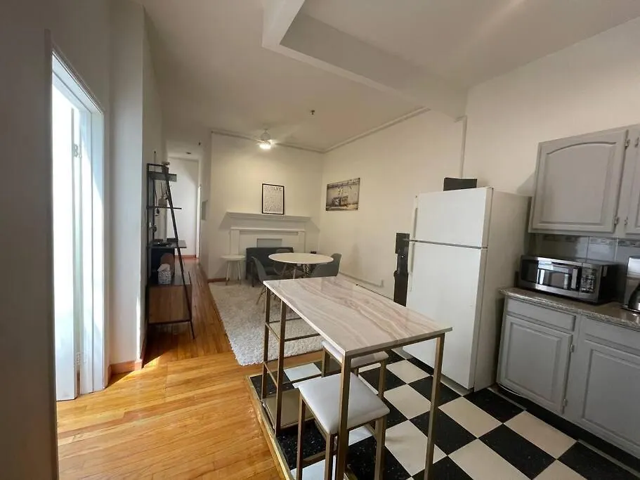 Beautiful & Massive 4 Bdr With Bonus Perks! Apartment New York